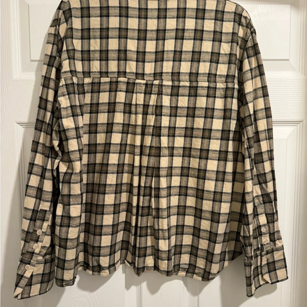 Zara Women’s Flannel - Picture 3 of 3